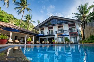 Hotels rehire furloughed workers amid tourism recovery 