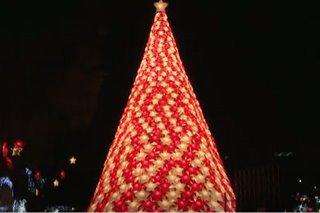 Giant Christmas tree sa QC pinailawan na