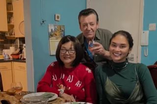 Pia Wurtzbach reunites with family in UK for holidays