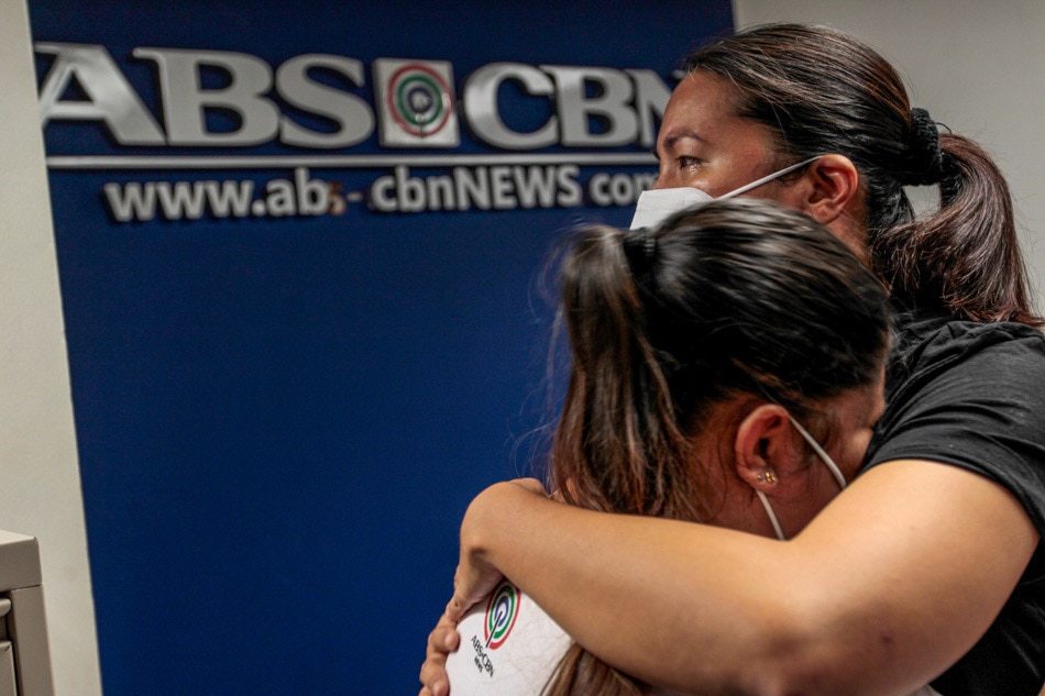 IN PHOTOS: Kapamilyas stand side by side down heartbreaking road 10