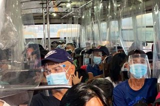 Ilang bus sa QC hinuli dahil sa overloading, paglabag sa health protocol