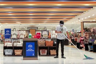 Retail frontliners nais maisama sa unang babakunahan kontra COVID-19
