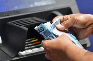 Consumers umangal sa nakaambang taas-singil sa ATM transactions