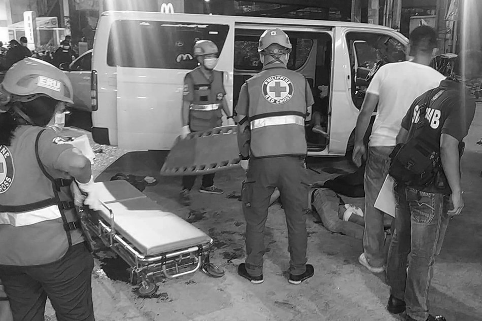 2 dead, 4 wounded in shootout between PNP, PDEA in Quezon City 2