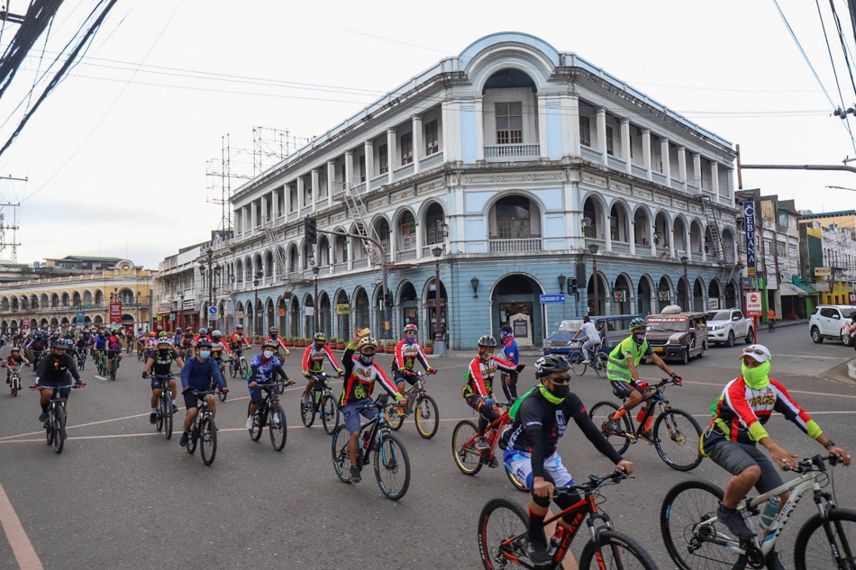 Maintaining Iloilo City's bike lanes