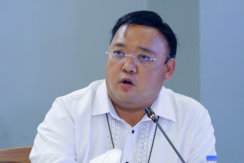 Palace spox Harry Roque completes quarantine, tests negative for COVID-19 1