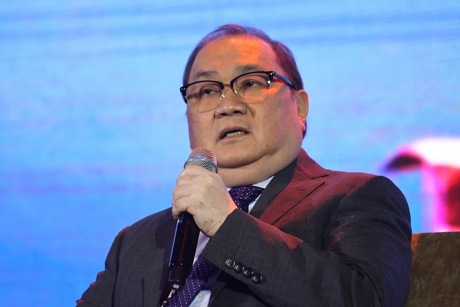 Manny Pangilinan steps down as president, CEO of PLDT Inc 1