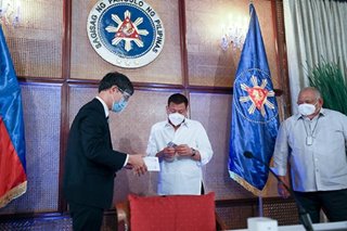 Duterte tells Filipinos: Give national ID a chance
