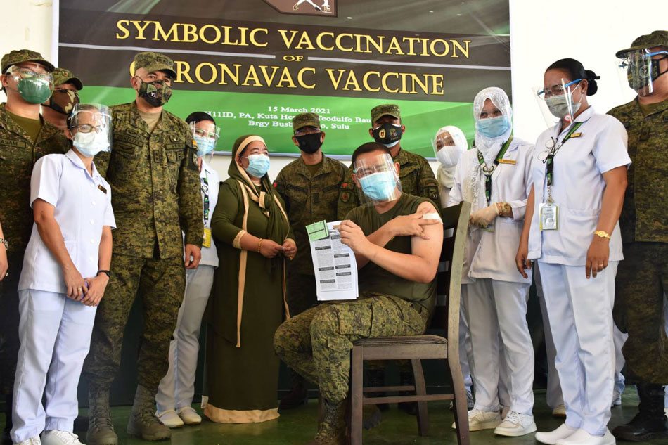 COVID-19 vaccination of military medical personnel in Sulu begins 1
