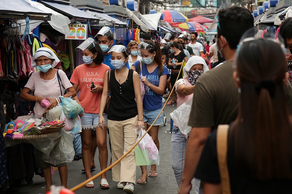 Prioritize inoculation of Metro Manila, Calabarzon residents amid surge: OCTA 1