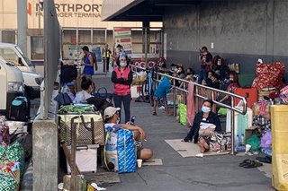 Nasa 100 kataong pauwi sana ng probinsya, stranded sa Manila North Harbor