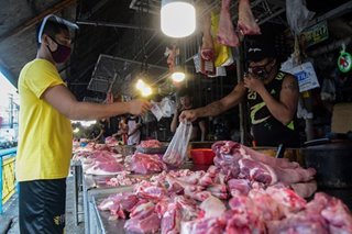 Pag-handle ng frozen meat sa mga palengke sa QC, ininspeksiyon
