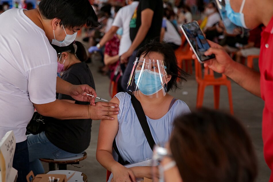 PH logs 242 new COVID-19 deaths, 3rd highest since pandemic began 1