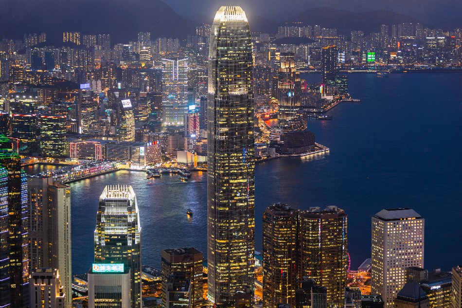 Hong Kong woman, 90, loses P1.54 billion in phone scam 1