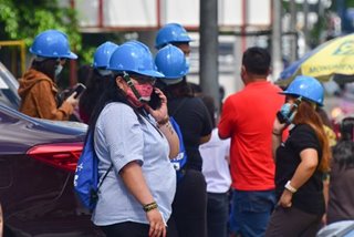 Workers evacuate after earthquake jolts QC