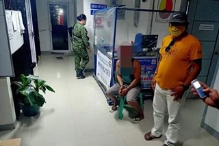 Fish vendor na umano'y fixer ng lisensiya sa Iloilo, nakuhanan din ng 'shabu'
