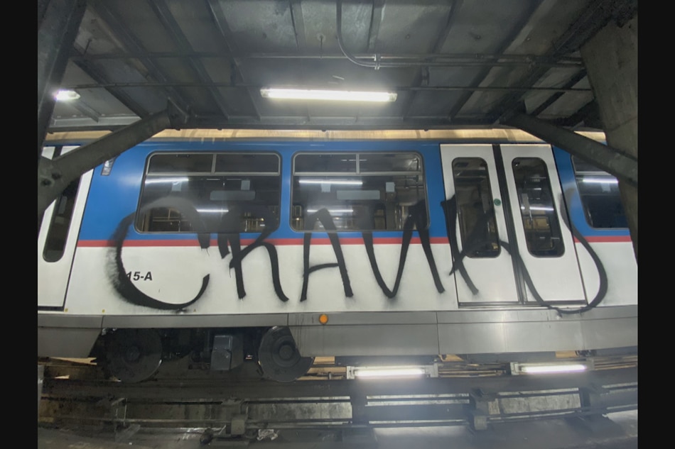 MRT management looking for witnesses after train vandalism 1