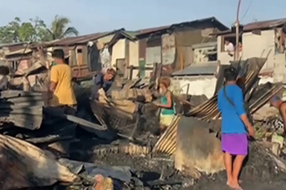 WATCH Pasig fire victims search for rescue items Filipino News