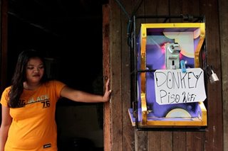 Former and current DICT officials wrangle over canceled free WiFi project