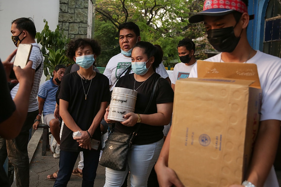 Philippines&#39; COVID-19 deaths surpass 20,000-mark 1