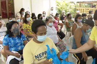 200 pamilya sa Calauan, Laguna nahatiran ng tulong