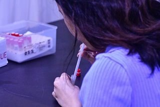 Mga positibo sa COVID-19 saliva testing ng Red Cross isasama na sa nat'l tally