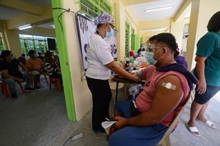 'Walk-in' sa vaccination sites sa Maynila, bawal na
