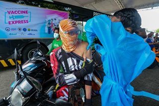 Robredo opens ‘vaccination express’ for riders in Manila
