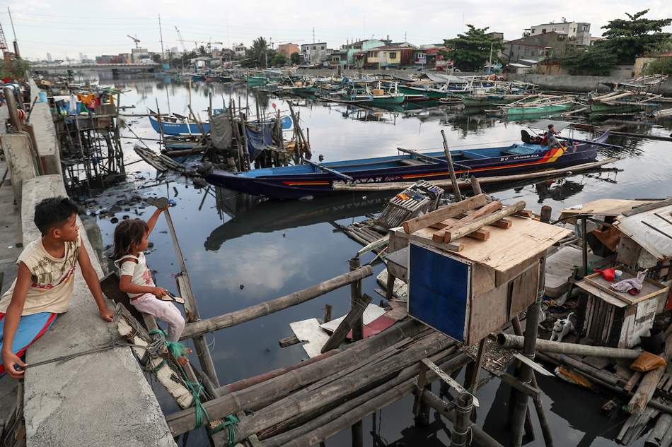 As seas rise, coastal communities face hard choices over 'managed ...