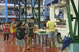 Sagip Kapamilya: Hot meals hatid sa ilang evacuation center sa Marikina