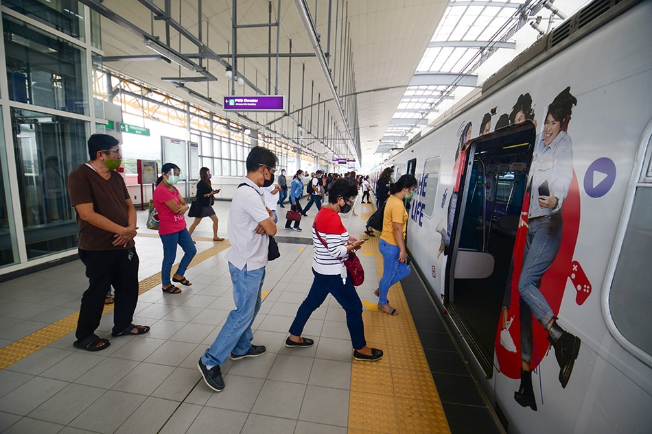 LRT, MRT with free ride for fully vaccinated Filipino News