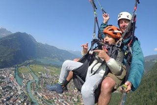 LOOK: Sarah Lahbati tries paragliding with son Zion