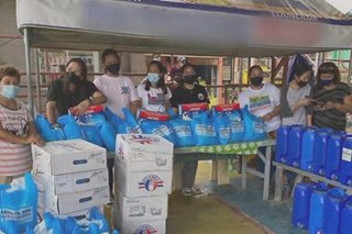 Ayuda handog sa ilang evacuee sa Lemery, Batangas