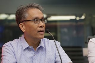 Roxas defends 'clean' stint as DILG chief