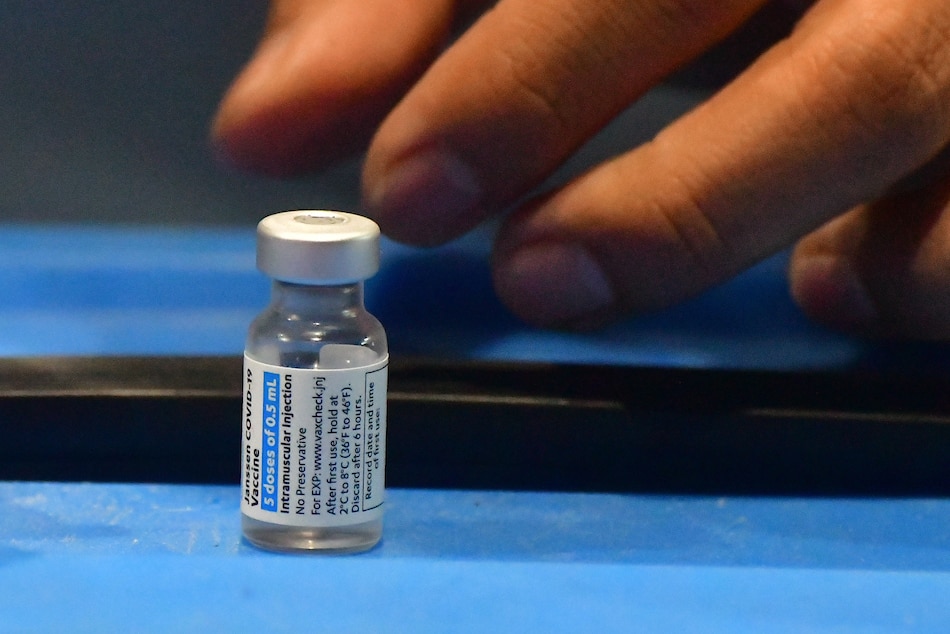 San Juan City residents and workers receive a jab of Johnson & Johnson-made COVID-19 vaccine on July 22, 2021. Recipients under the A2 and A3 category are prioritized for the single-dose vaccine shot. Mark Demayo, ABS-CBN News
