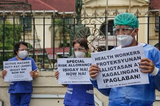 Health workers iginiit na kulang pa rin ang natatanggap na benepisyo 