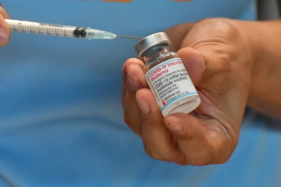 The San Juan City local government rolls out the first doses of Moderna COVID-19 vaccines for inoculation on June 30, 2021 at the Filoil Flying V Center. Mark Demayo, ABS-CBN News/File 