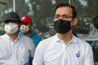 Politics over pandemic: Isko hits gov't officials