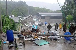 Halos 100 residente inilikas sa Lobo dahil sa bagyo