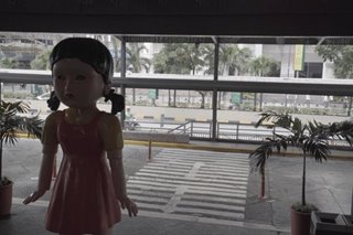 LOOK: ‘Squid Game’ doll polices jaywalkers in Ortigas 
