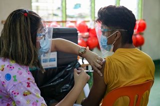 DepEd hit over slow vaccination of teachers