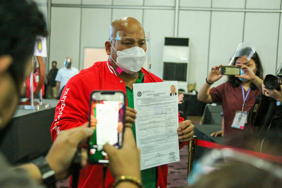 Ronald ‘Bato’ Dela Rosa files his certificate of candidacy for president at the Harbor Garden tent of the Sofitel Hotel in Pasay City on October 08, 2021. Jonathan Cellona, ABS-CBN News