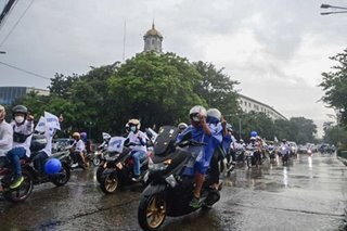 Isko supporters hold motorcade as mayor celebrates bday