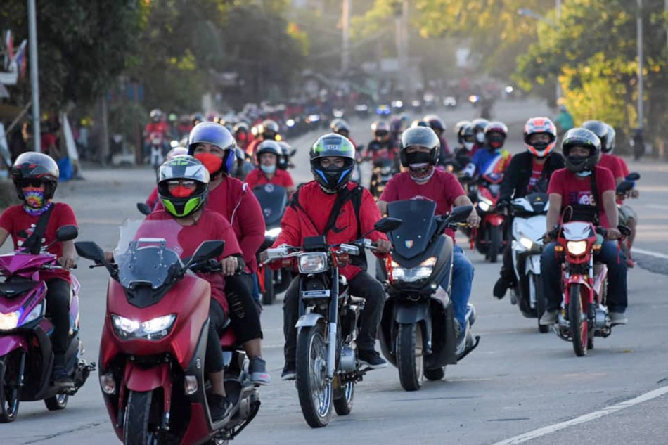 Ilocos Sur riders join Marcos Jr caravan