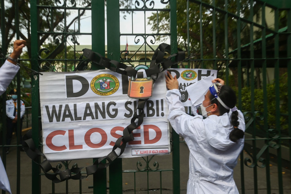 Health workers order DOH 'closed'