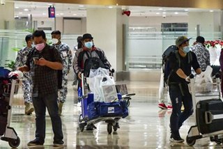 Healthcare workers uneasy over shortened quarantine period