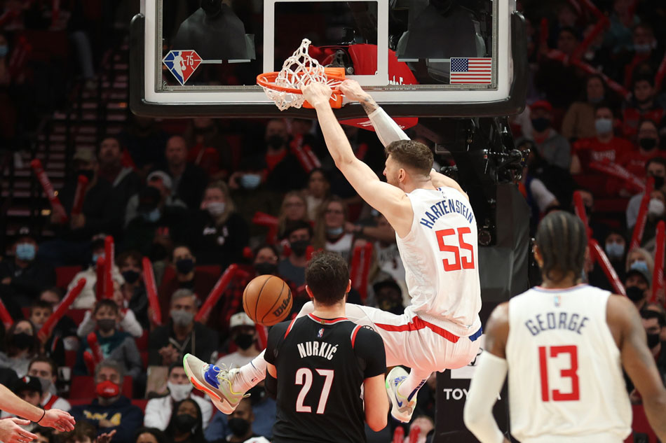 LA Clippers center Isaiah Hartenstein (55) dunks over Portland Trail Blazers in the second half at Moda Center. Jaime Valdez, USA TODAY Sports/Reuters.