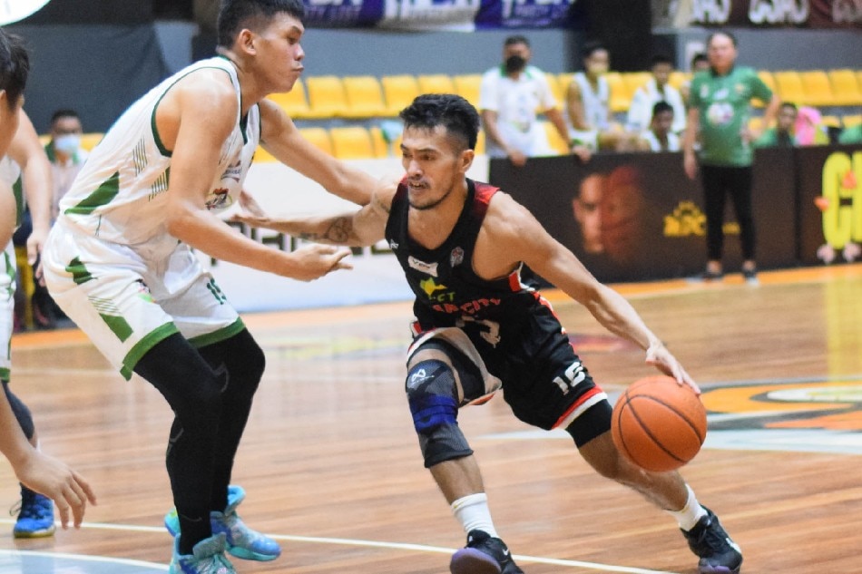 Lugie Cuyos and MFT Iligan snapped a three-game slide in the Pilipinas VisMin Super Cup. Photo courtesy of Chooks-to-Go Pilipinas