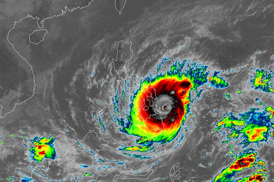 US JTWC: 'Odette' Now A Super Typhoon | ABS-CBN News