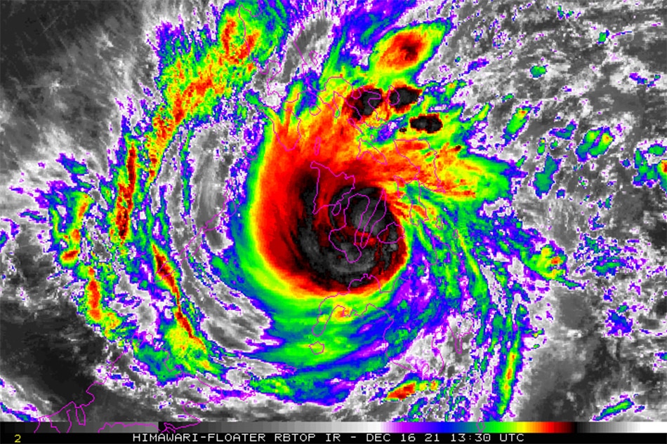 Odette slows down slightly, as typhoon moves over Panay Gulf – Filipino ...